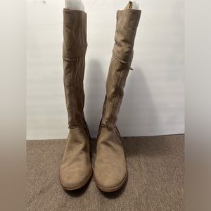 Women’s tall light brown boots